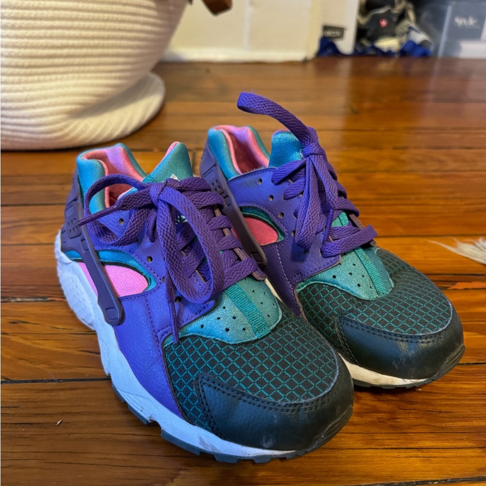 Nike Air Huarache Run trainers in purple and blue #sneakers